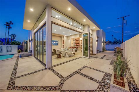 This single-family home is located at 51735 Avenida Herrera, La Quinta, CA. . 77780 calle hidalgo
